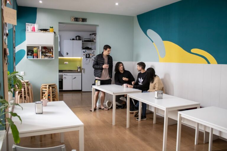 onefam sungate hostal madrid 1 768x512